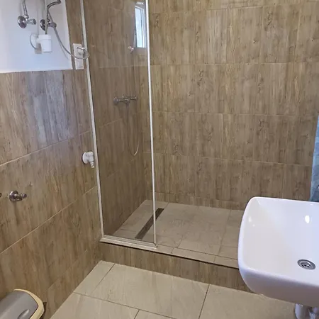 Zanati Apartmannhaz