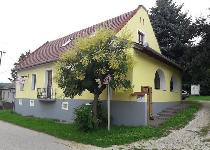 Zanati Apartmannhaz Lägenhet Nagykapornak