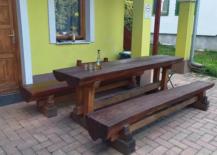 Zanati Apartmannhaz Lägenhet