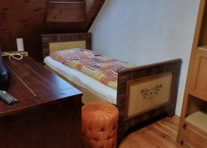 Zanati Apartmannhaz *